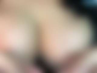 thickfreakylatina's Live Sex Cam Show
