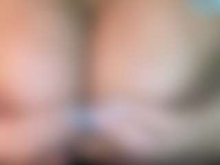 thickfreakylatina's Live Sex Cam Show