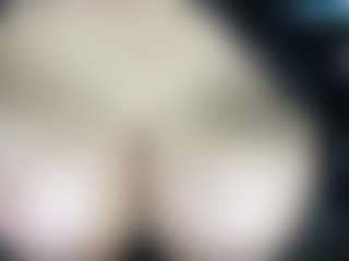thickfreakylatina's Live Sex Cam Show