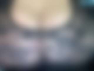 thickfreakylatina's Live Sex Cam Show