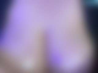 thickfreakylatina's Live Sex Cam Show