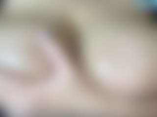 thickfreakylatina's Live Sex Cam Show