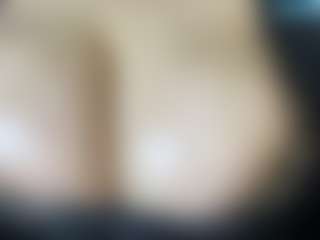 thickfreakylatina's Live Sex Cam Show