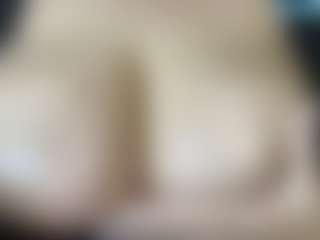 thickfreakylatina's Live Sex Cam Show