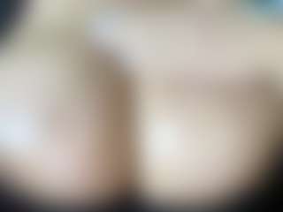 thickfreakylatina's Live Sex Cam Show