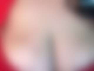 thickfreakylatina's Live Sex Cam Show