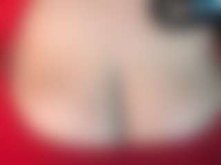 thickfreakylatina's Live Sex Cam Show