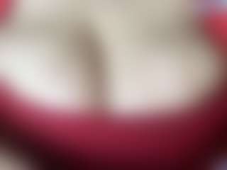 thickfreakylatina's Live Sex Cam Show