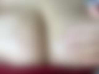 thickfreakylatina's Live Sex Cam Show