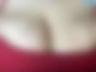 thickfreakylatina's Live Sex Cam Show
