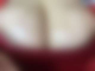 thickfreakylatina's Live Sex Cam Show