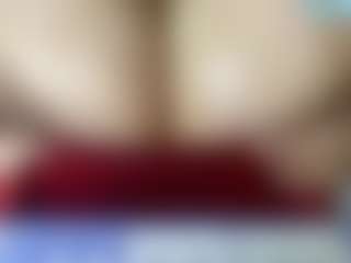 thickfreakylatina's Live Sex Cam Show
