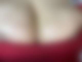 thickfreakylatina's Live Sex Cam Show