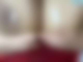 thickfreakylatina's Live Sex Cam Show