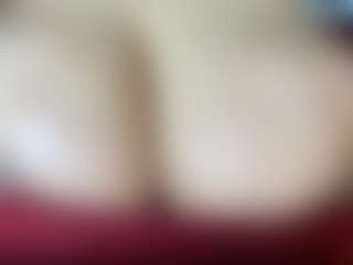 thickfreakylatina's Live Sex Cam Show
