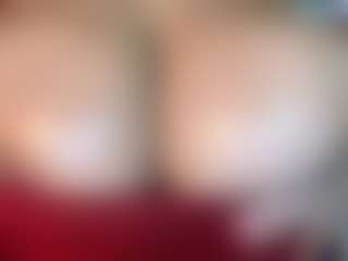 thickfreakylatina's Live Sex Cam Show