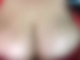 thickfreakylatina's Live Sex Cam Show