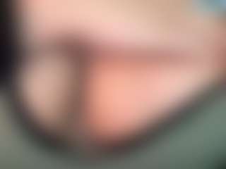 thickfreakylatina's Live Sex Cam Show