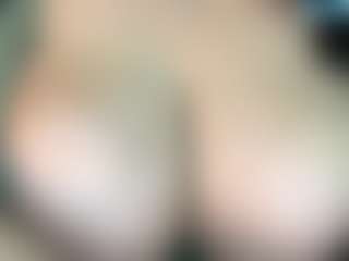 thickfreakylatina's Live Sex Cam Show