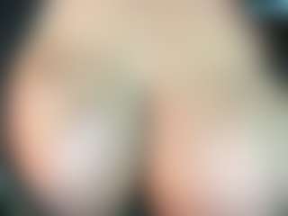 thickfreakylatina's Live Sex Cam Show