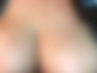 thickfreakylatina's Live Sex Cam Show