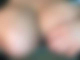 thickfreakylatina's Live Sex Cam Show