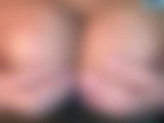 thickfreakylatina's Live Sex Cam Show