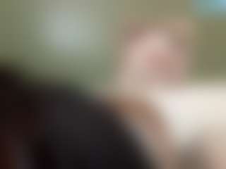 thickfreakylatina's Live Sex Cam Show