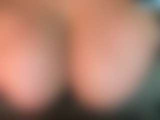 thickfreakylatina's Live Sex Cam Show