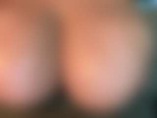 thickfreakylatina's Live Sex Cam Show