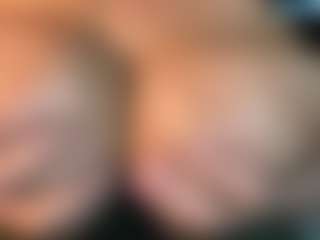 thickfreakylatina's Live Sex Cam Show