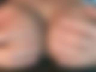 thickfreakylatina's Live Sex Cam Show