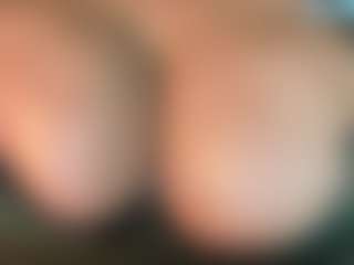thickfreakylatina's Live Sex Cam Show