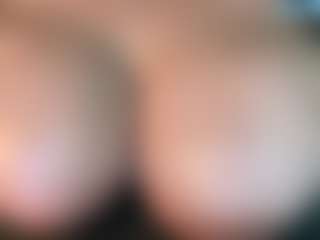 thickfreakylatina's Live Sex Cam Show