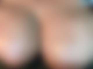 Live cam show with thickfreakylatina - Natural on milfzrlive.com