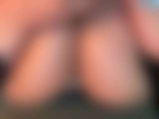 thickfreakylatina's Live Sex Cam Show