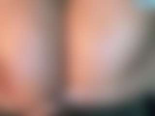 thickfreakylatina's Live Sex Cam Show