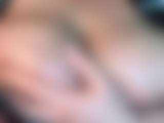 Live cam show with thickfreakylatina - Hispanic on SmokeAndPoke