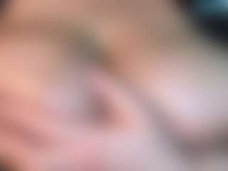thickfreakylatina's Live Sex Cam Show