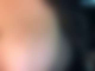 thickfreakylatina's Live Sex Cam Show