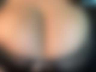 thickfreakylatina's Live Sex Cam Show