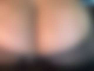thickfreakylatina's Live Sex Cam Show
