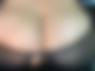 thickfreakylatina's Live Sex Cam Show