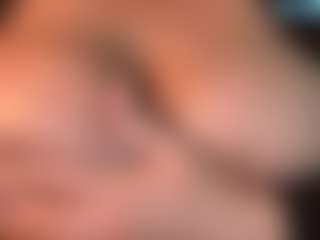thickfreakylatina's Live Sex Cam Show