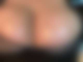 thickfreakylatina's Live Sex Cam Show