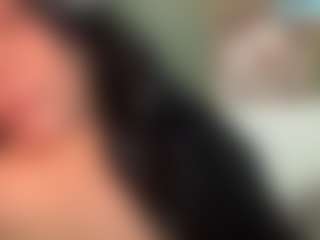 thickfreakylatina's Live Sex Cam Show