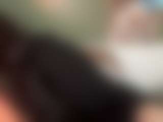 thickfreakylatina's Live Sex Cam Show