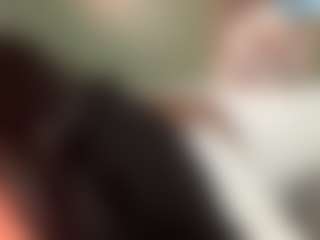 thickfreakylatina's Live Sex Cam Show