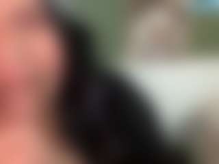 thickfreakylatina's Live Sex Cam Show