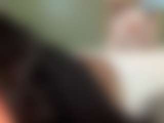 thickfreakylatina's Live Sex Cam Show